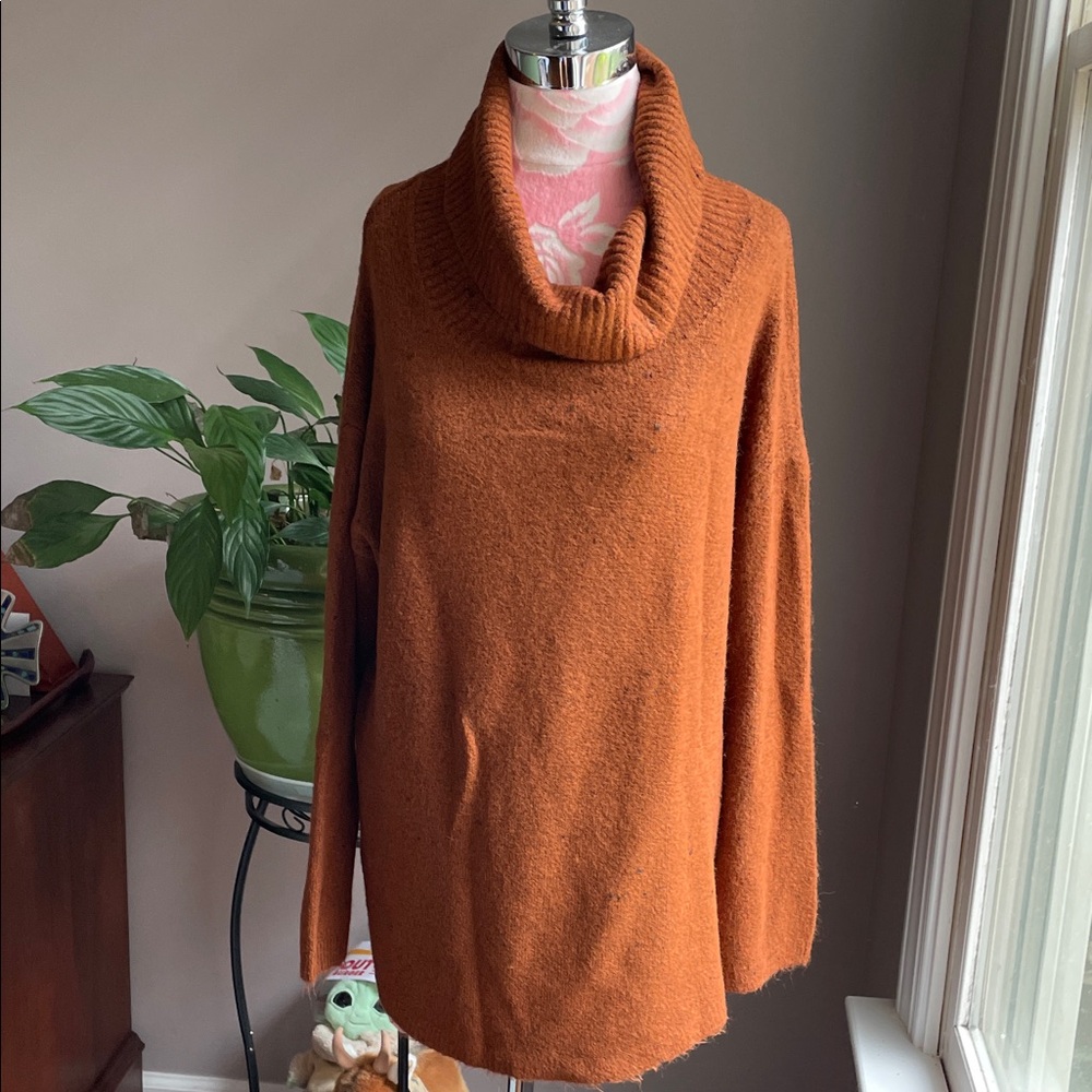 Elegant Cowl Neck Sweater in Warm Brown